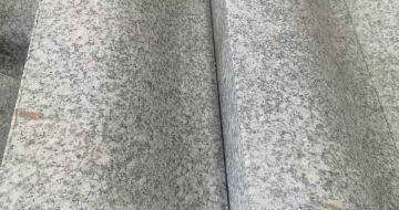 黄山芙蓉白S型拉丝面路沿石