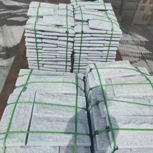 黄山 芝麻白蘑菇石装车出货