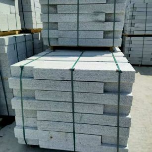 黄山 芙蓉白花岗岩路沿石、平石尺寸标准，色泽均匀