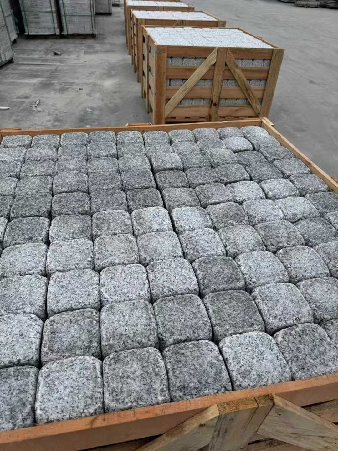 黄山 园林景观滚石