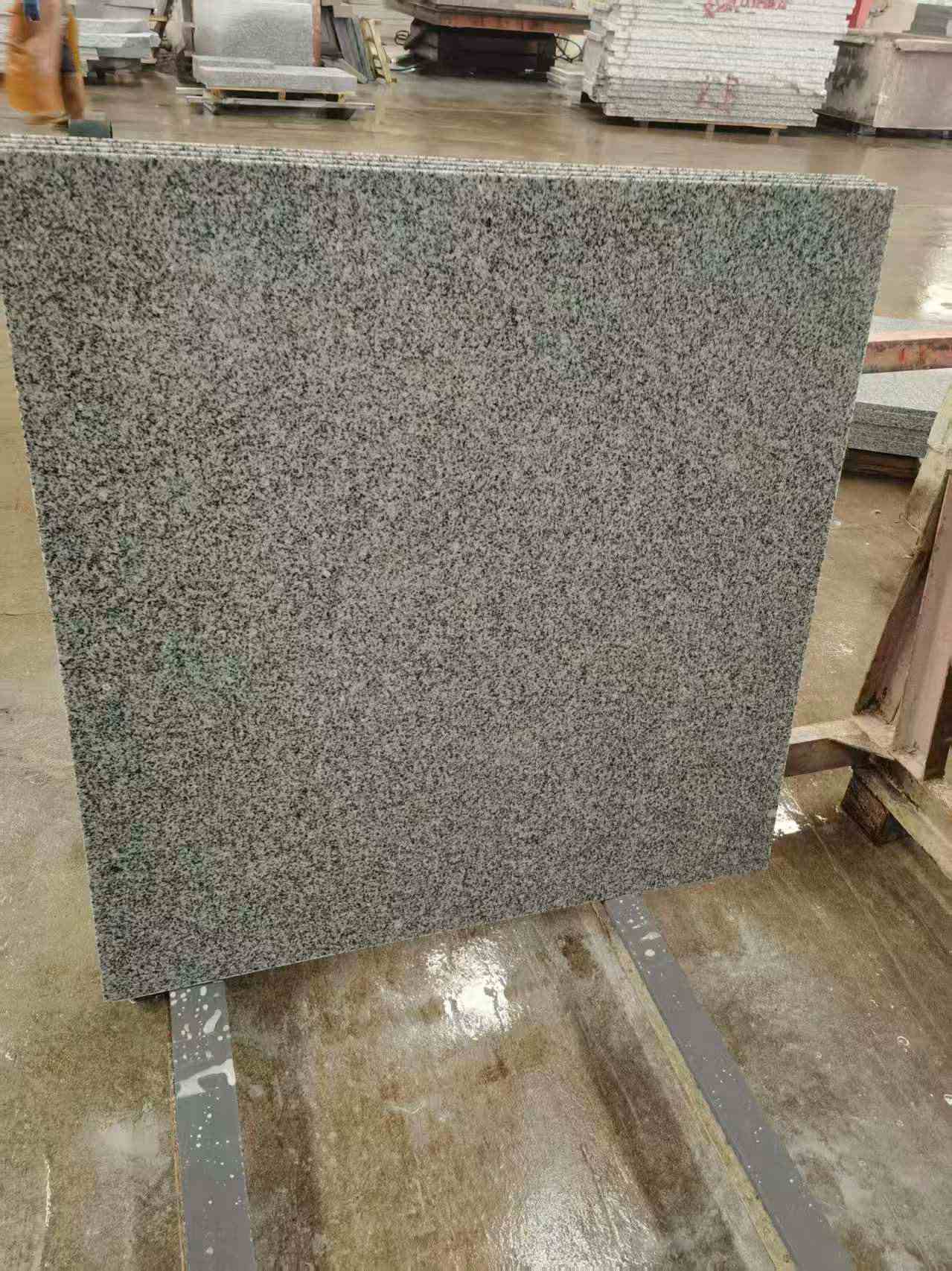 黄山 芝麻白光面900*900，高地铁标准