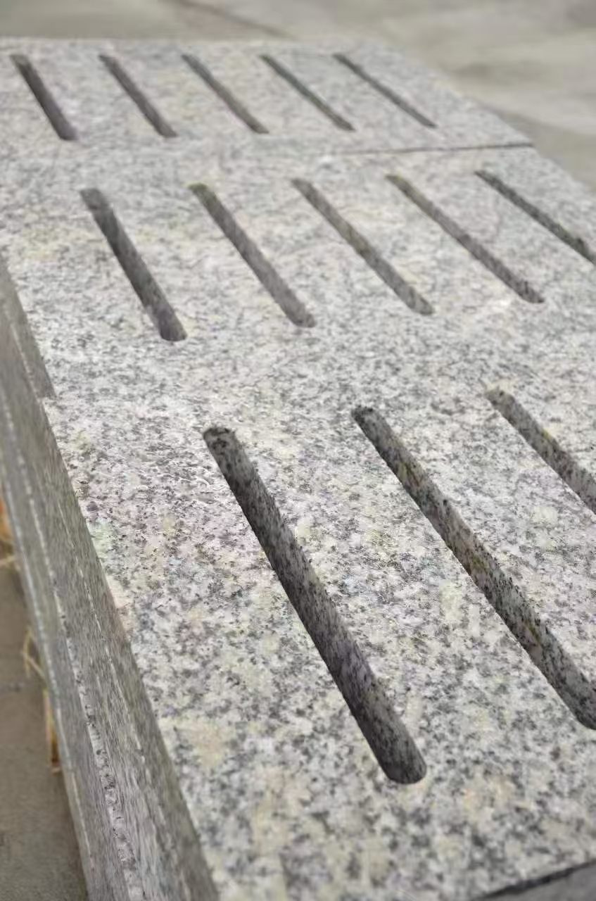 黄山芙蓉白水沟盖板