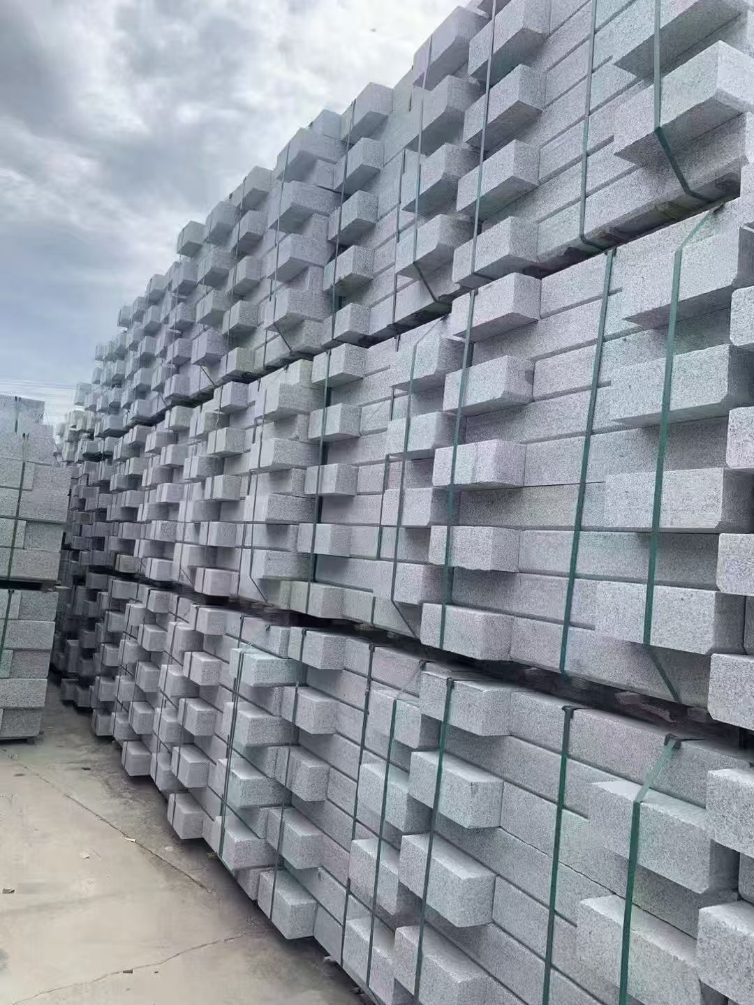 黄山 芝麻灰侧石