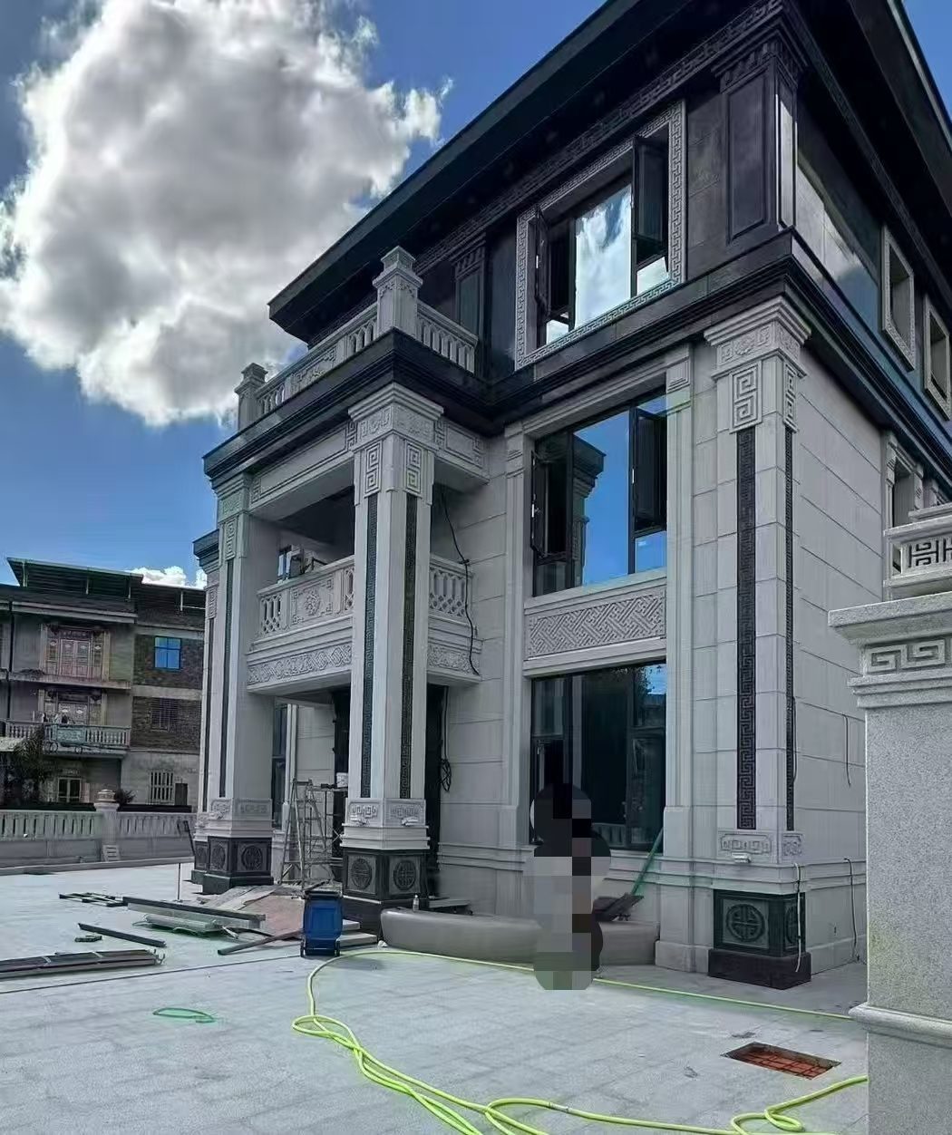 黄山 别墅干挂，芝麻白与芝麻黑完美配合